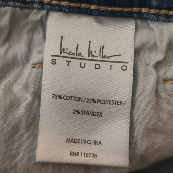 NICOLE Miller Cuffed Mid Rise Jean Shorts with Multi Color Pearls NWT Sz… - Picture 8 of 9